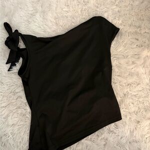 Black One-Shoulder Women's Top